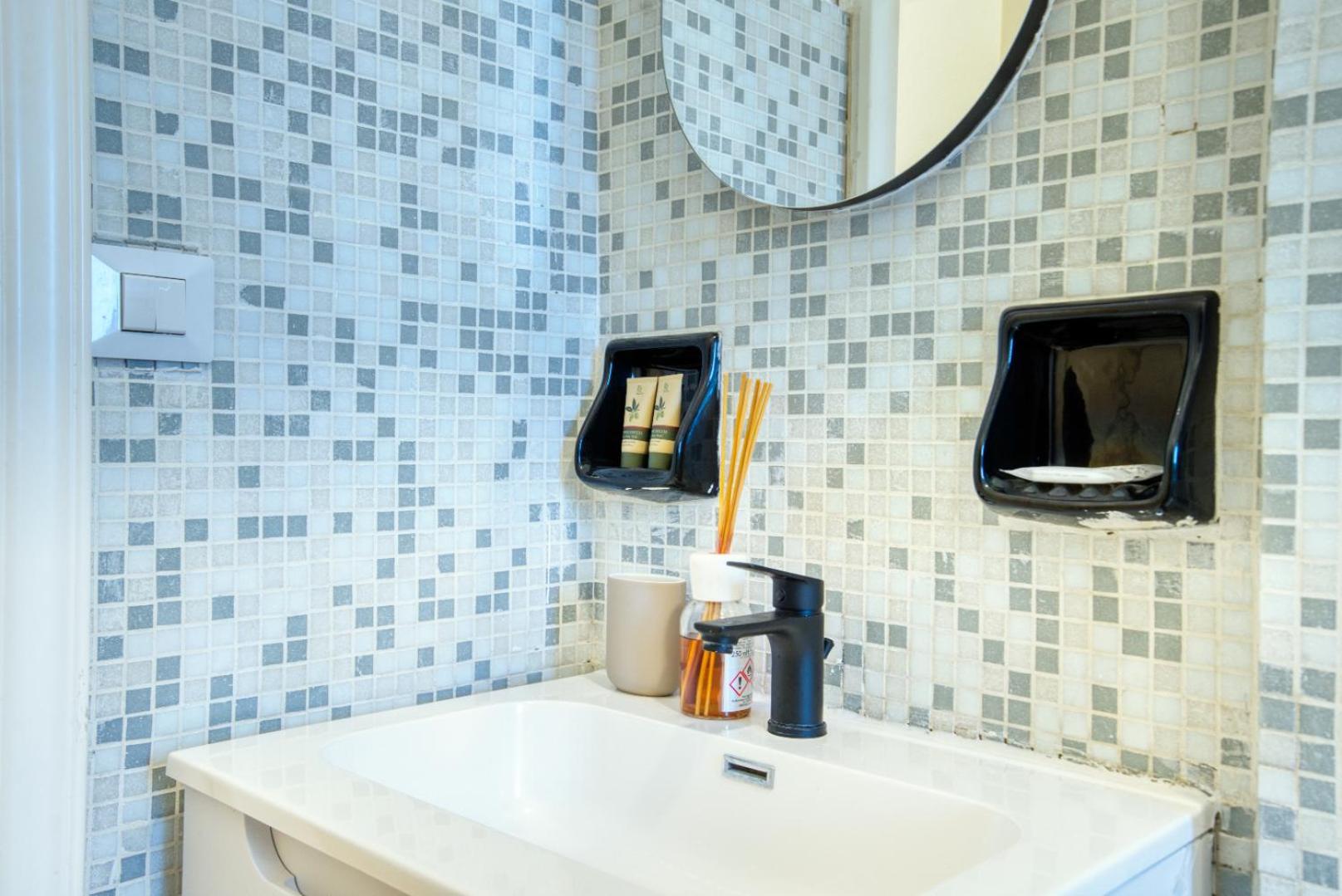 Italianflat - Elegant Suites With Balcony In Navigli Milano Esterno foto
