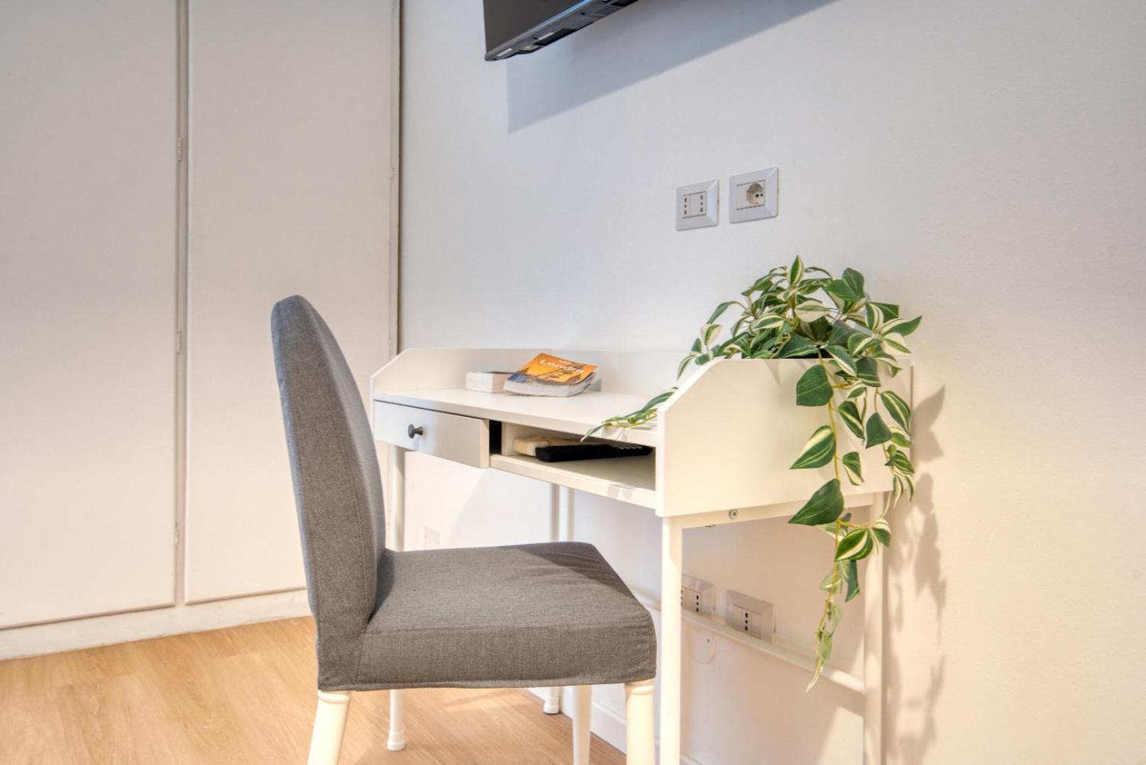 Italianflat - Elegant Suites With Balcony In Navigli Milano Esterno foto